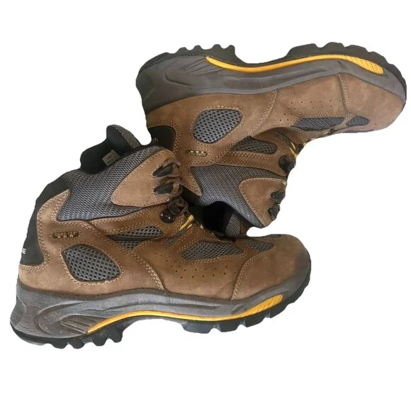 VASQUE Breeze GoreTex Mens 13M Hiking BootsBrown Leather Nubuck Vibram 7462